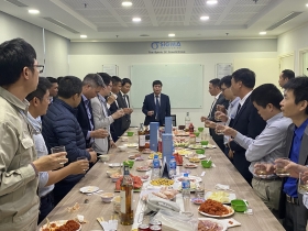 Nàng xuân tưng bừng gõ cửa văn phòng Sigma đầu năm mới