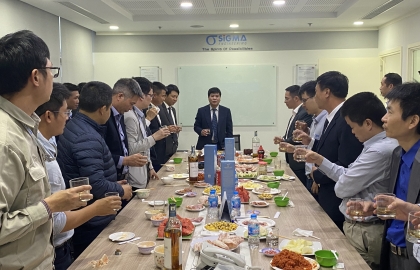 Nàng xuân tưng bừng gõ cửa văn phòng Sigma đầu năm mới