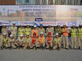 Sigma phối hợp cùng Turner tổ chức ngày hội “Safety Stand-down” tại dự án Chadwick International School