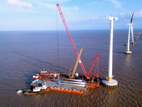 The First Two Wind Turbine Towers Rise Above the Waves – Soc Trang 7 Enters a New Phase of Acceleration